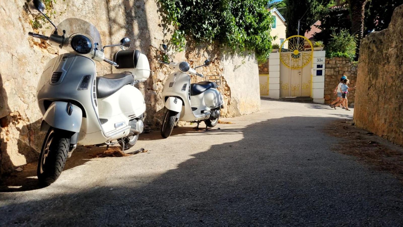 Apartments Veli Losinj Exterior photo